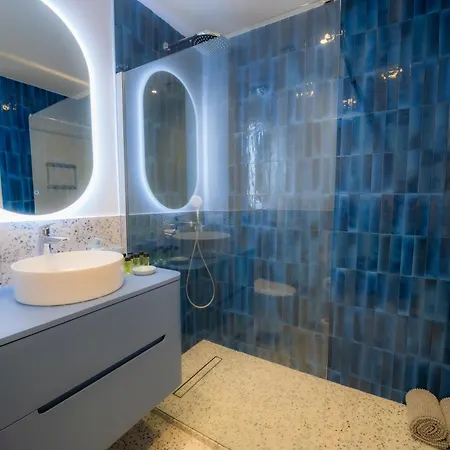 #301- Heart Of Vieil - Place Nationale-high-end Newly Renovated & Furnished Antibes